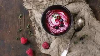 Zupa jagodowa - prosty przepis na sezonowy przysmak